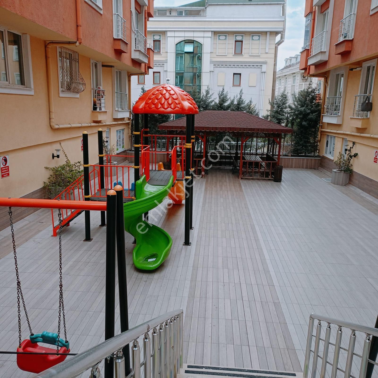 Bahçelievler'de Ferah, Konforlu, Güzel Konumlu 3+1 Satılık Daire - Görsel 13