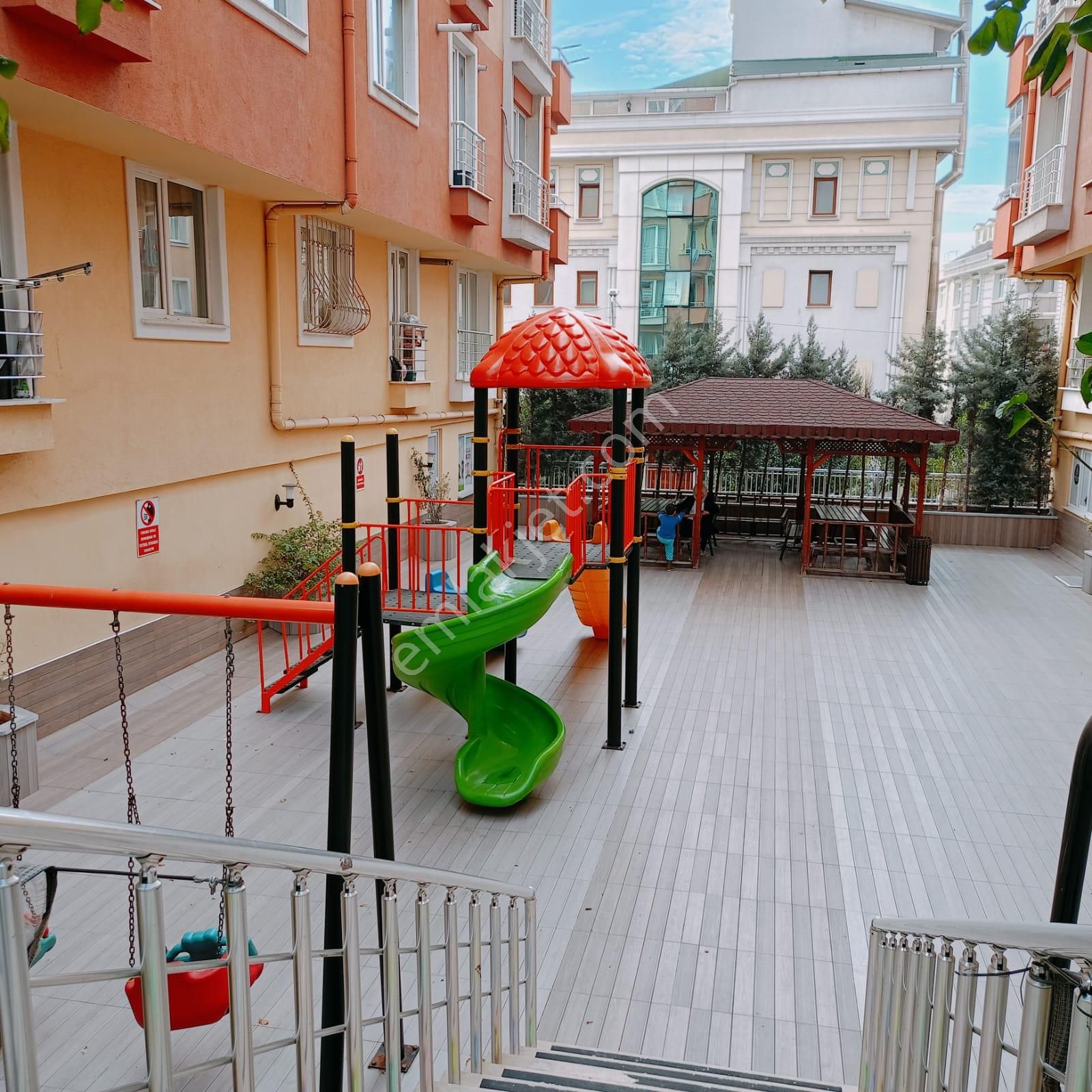 Bahçelievler'de Ferah, Konforlu, Güzel Konumlu 3+1 Satılık Daire - Görsel 22