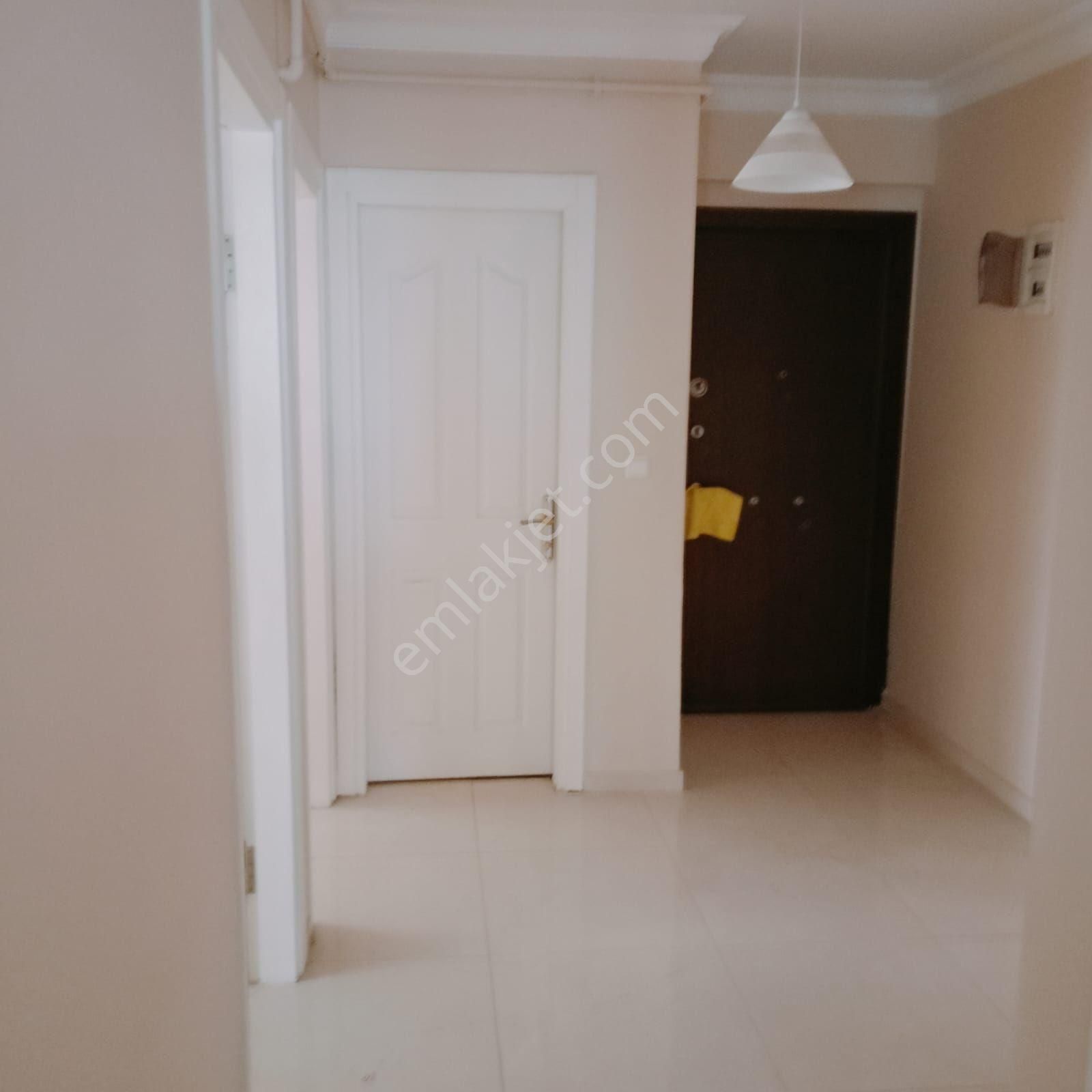 Bahçelievler'de Ferah, Konforlu, Güzel Konumlu 3+1 Satılık Daire - Görsel 7