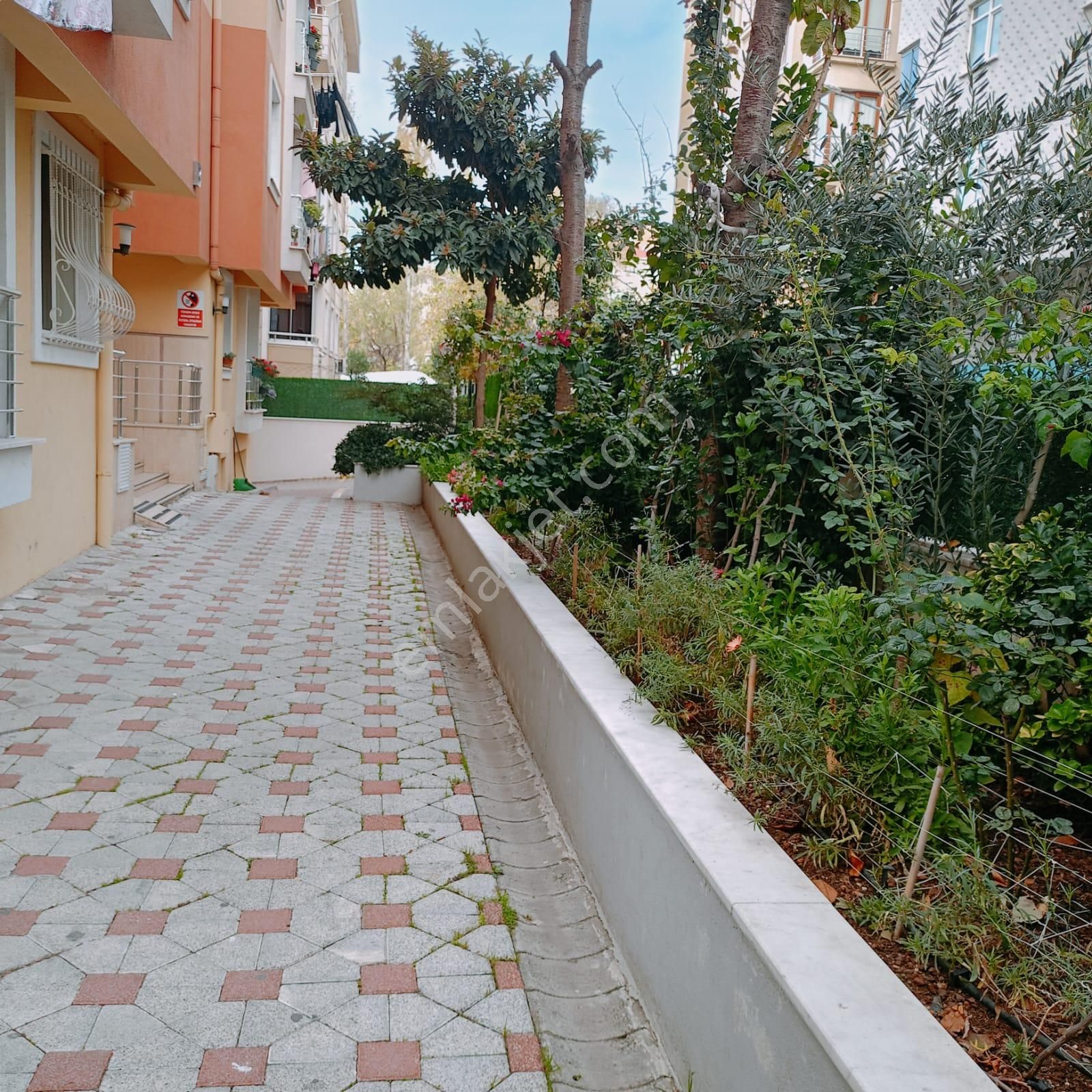 Bahçelievler'de Ferah, Konforlu, Güzel Konumlu 3+1 Satılık Daire - Görsel 28