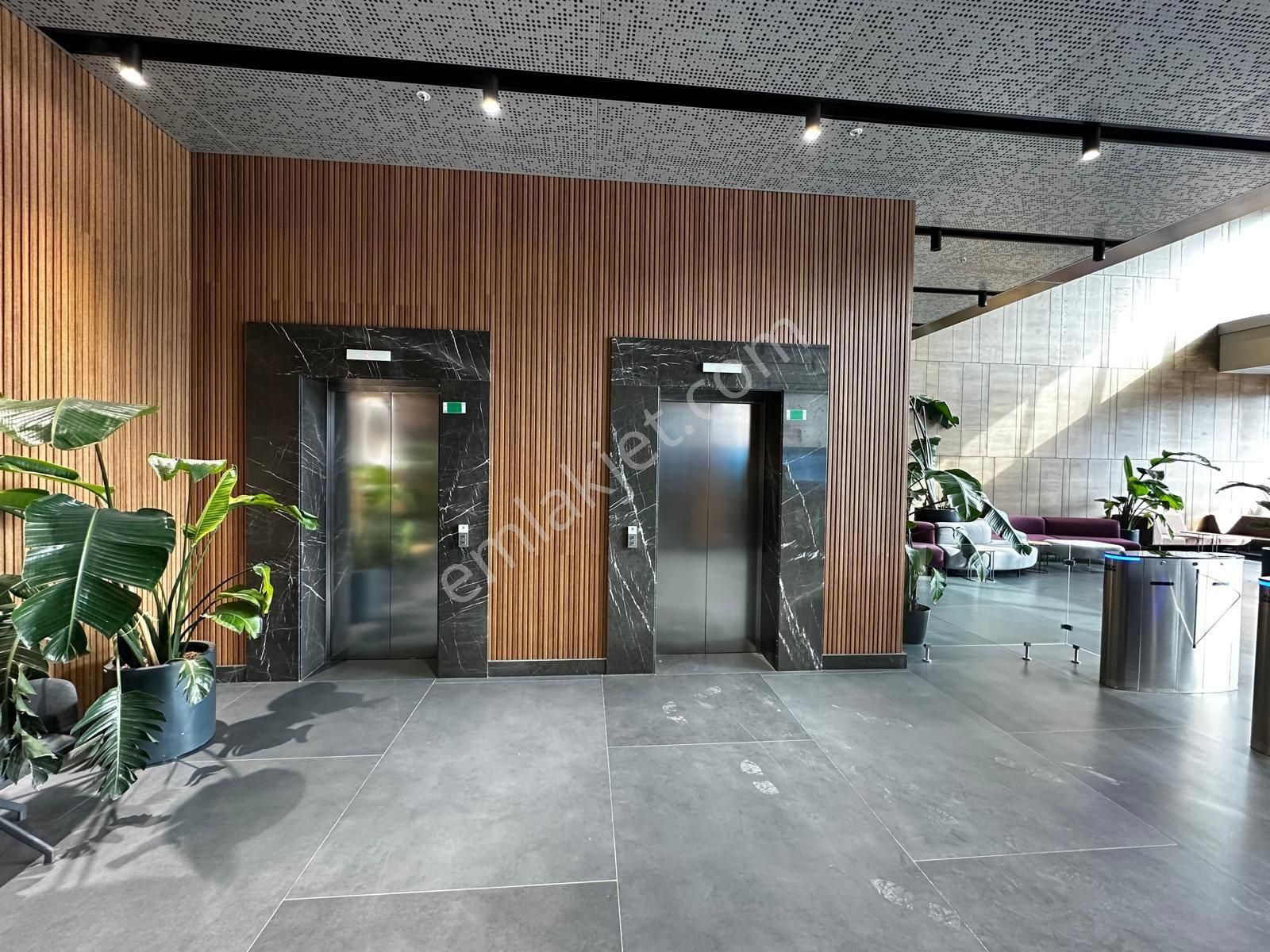 Sahibinden Kiralık Plaza'da Ofis 360 Prestijli Ön Cephe - Görsel 7