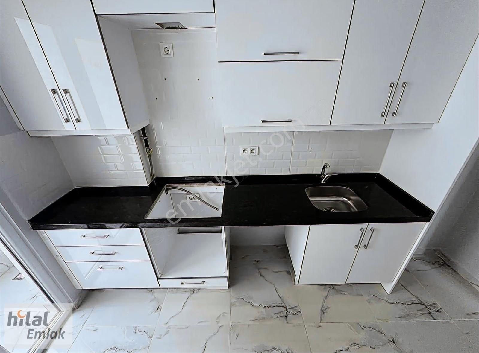 K.otoparklı Esenevler Mah. 2+1 9 Kat Satılık Daire 7.950.000 - Görsel 4