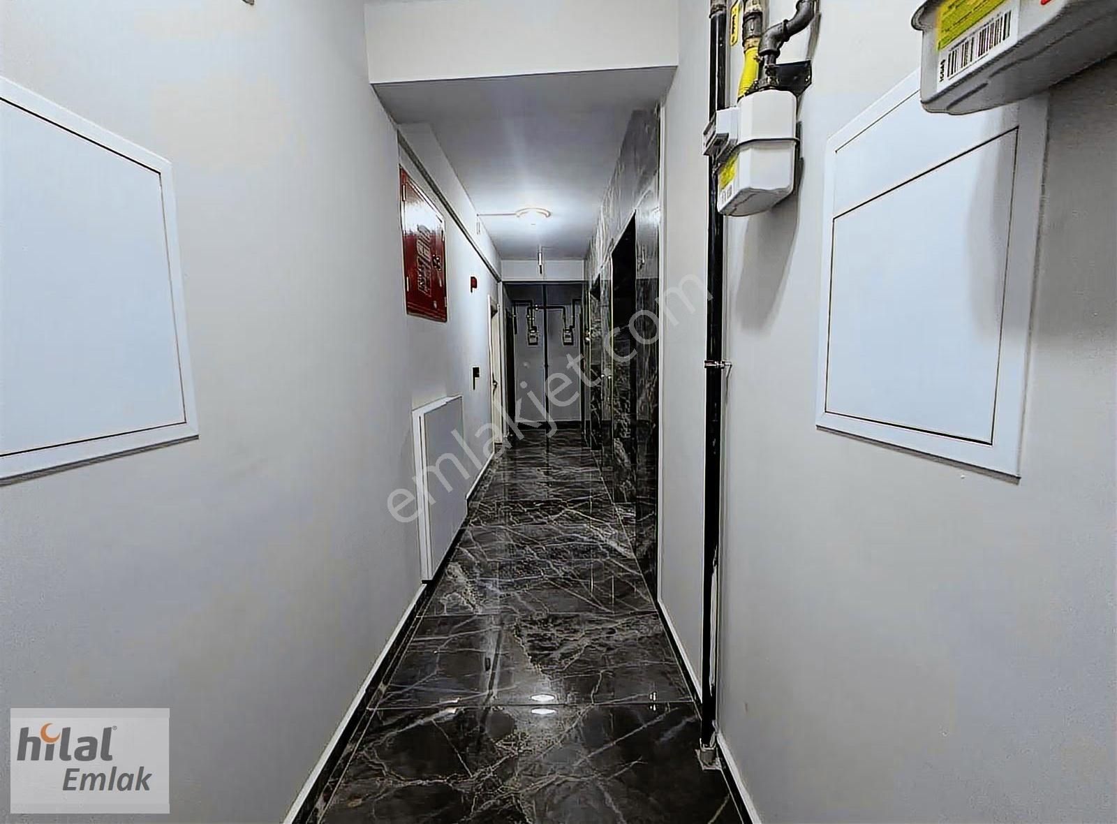 K.otoparklı Esenevler Mah. 2+1 9 Kat Satılık Daire 7.950.000 - Görsel 2