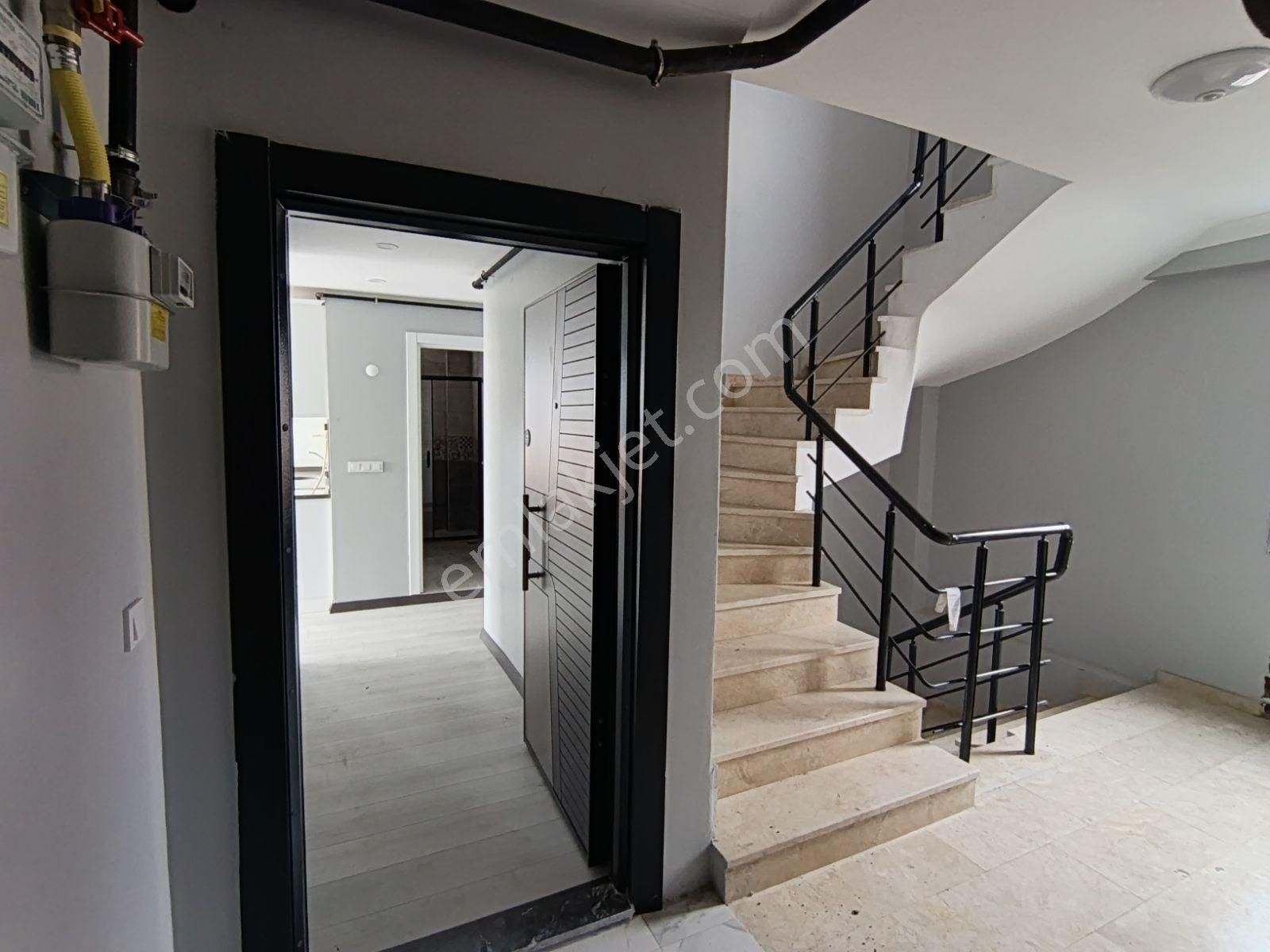 Yeniçiftlikte Denize 100 Metre Mesafede 1+1 Kiralik Daire - Görsel 18