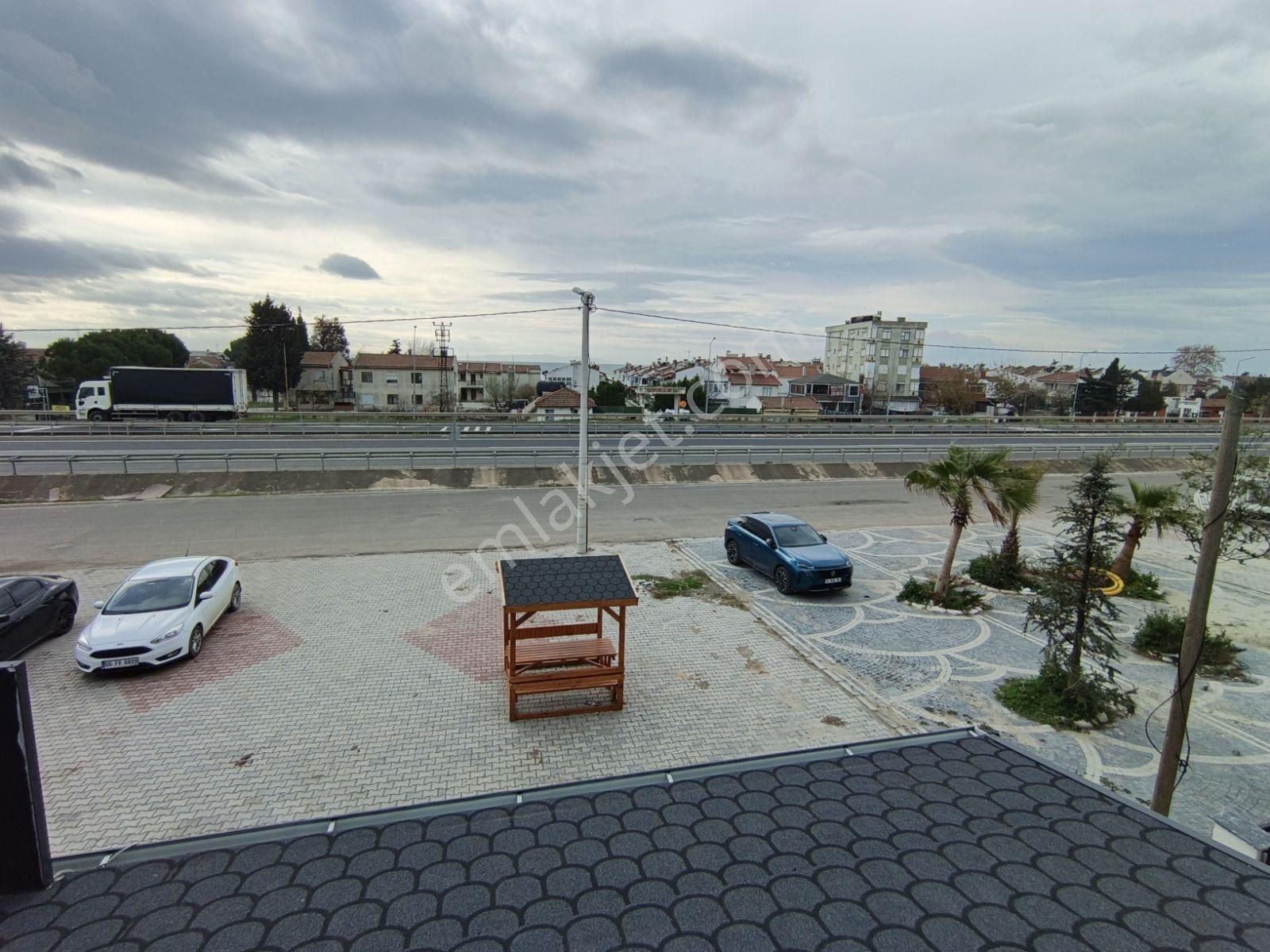 Yeniçiftlikte Denize 100 Metre Mesafede 1+1 Kiralik Daire - Görsel 15