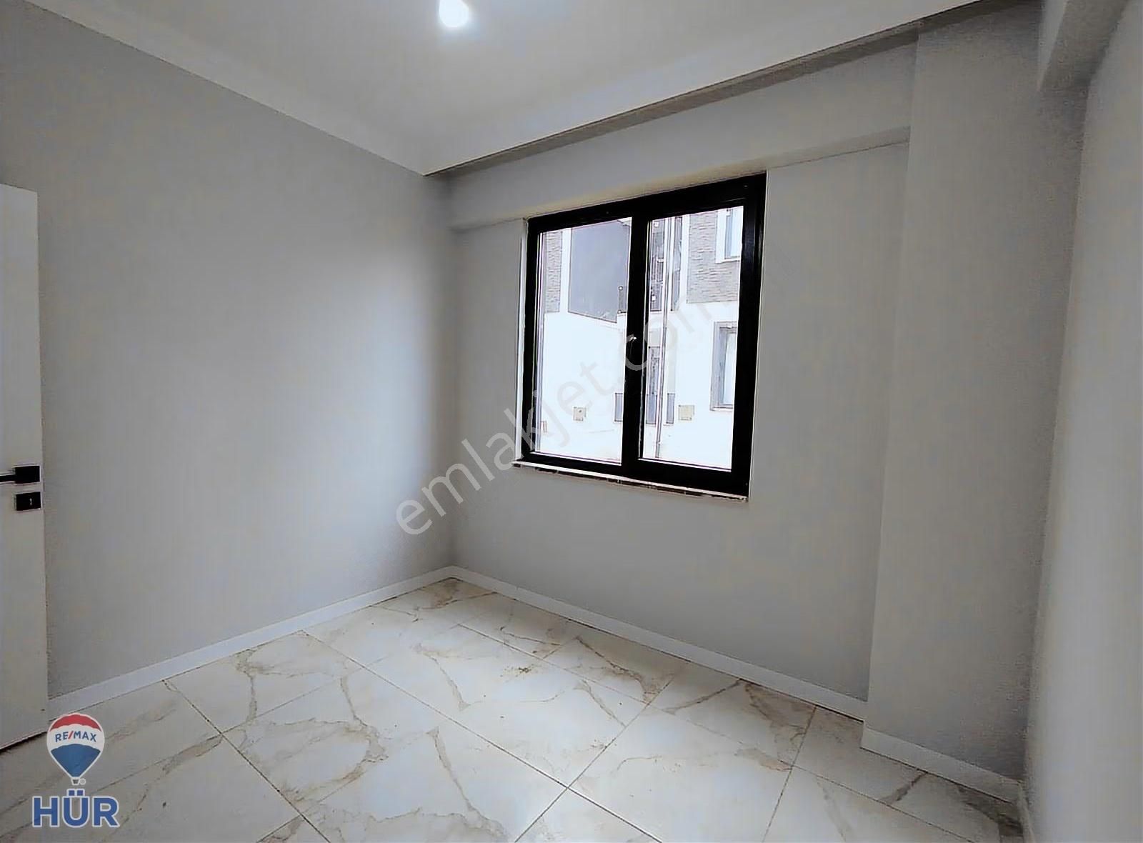 Remax/hür Özlem Şimşek'ten Site İçi Kiralık 3+1 Lüx Daire - Görsel 3