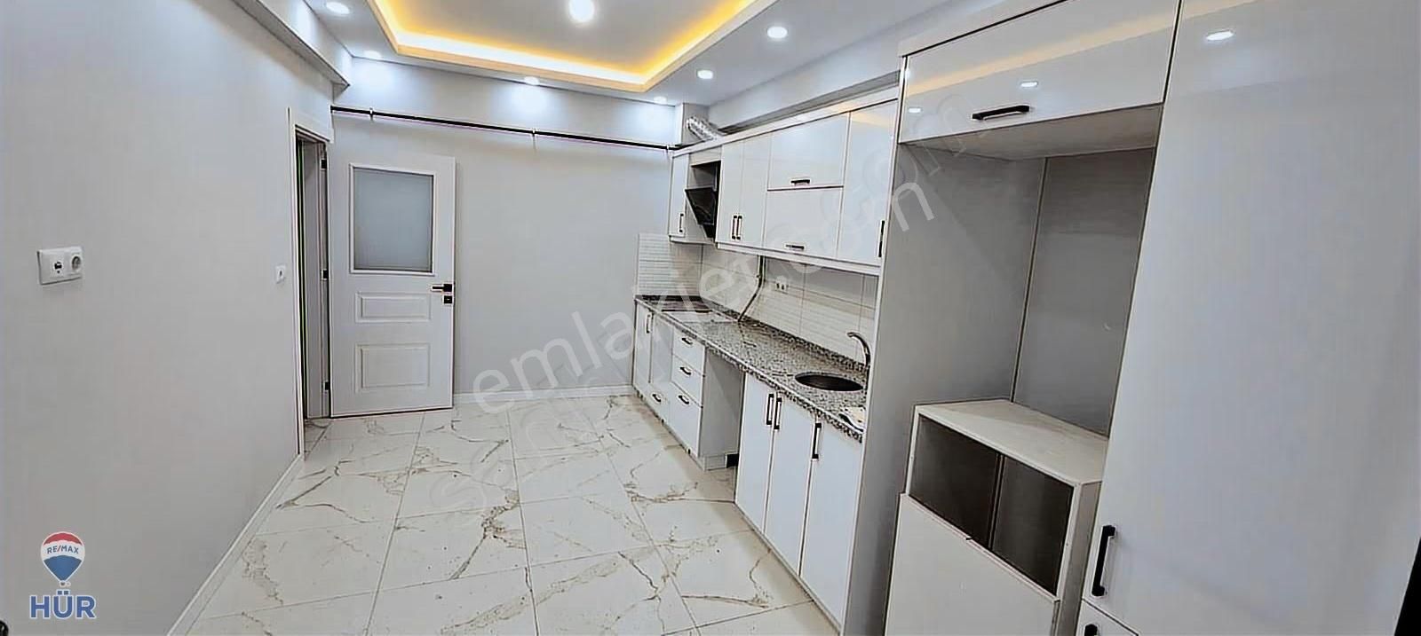 Remax/hür Özlem Şimşek'ten Site İçi Kiralık 3+1 Lüx Daire - Görsel 15