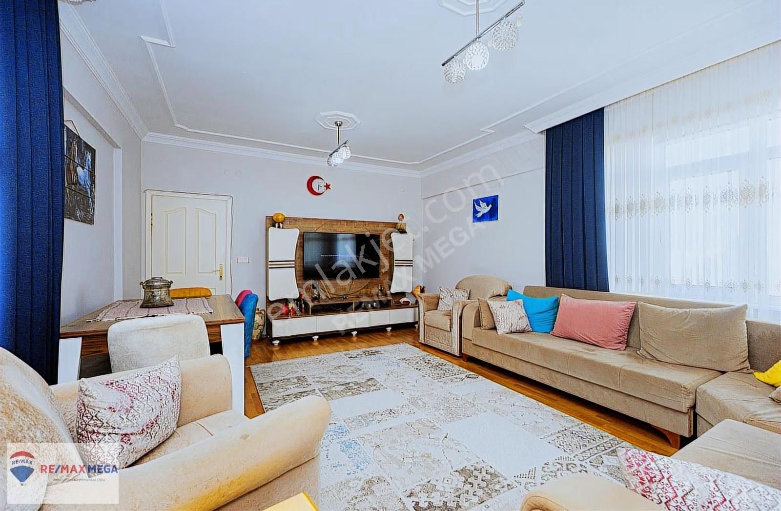 Siteler Mahallesi Armağankent Sitesinde Geniş 3+1 Ara Kat Daire - Görsel 9