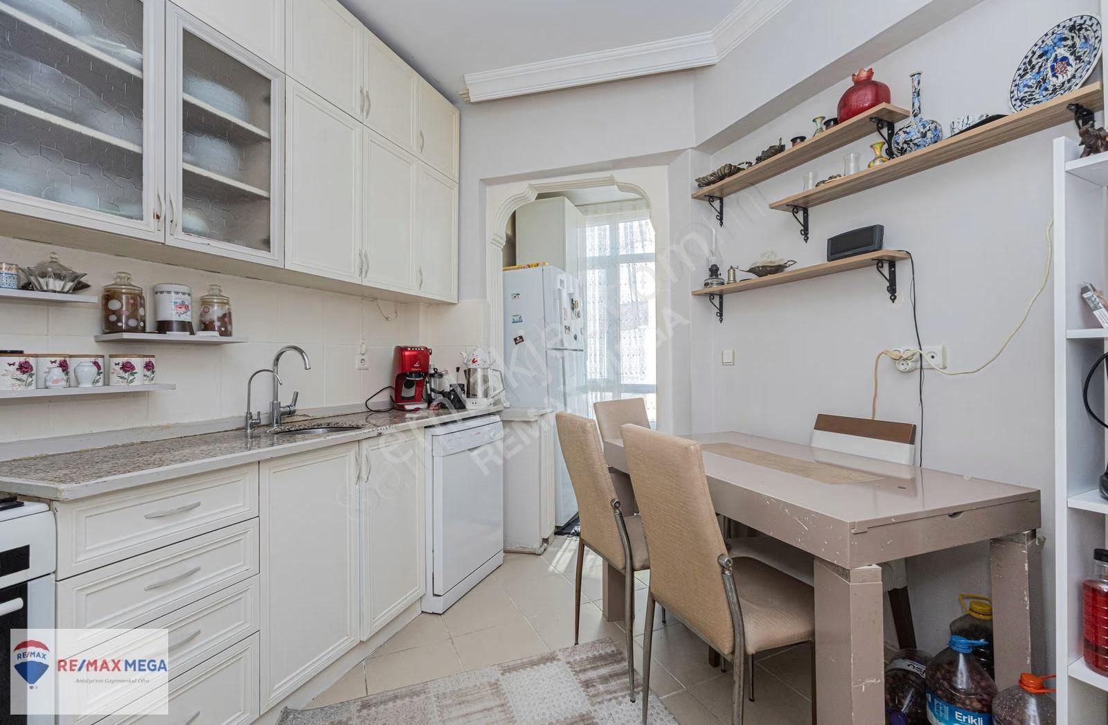 Siteler Mahallesi Armağankent Sitesinde Geniş 3+1 Ara Kat Daire - Görsel 14