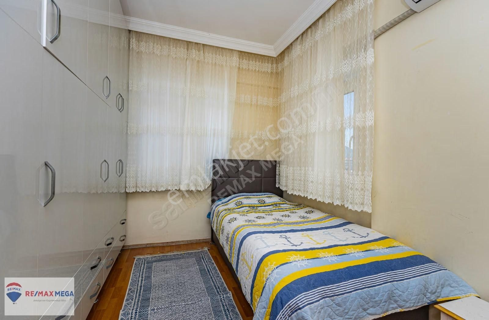 Siteler Mahallesi Armağankent Sitesinde Geniş 3+1 Ara Kat Daire - Görsel 26