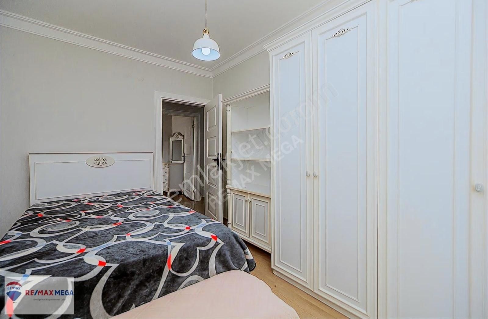 Konyaaltı Pınarbaşı Mh. Ara Kat Doğalgazlı Asansörlü 3+1 Satılık - Görsel 3