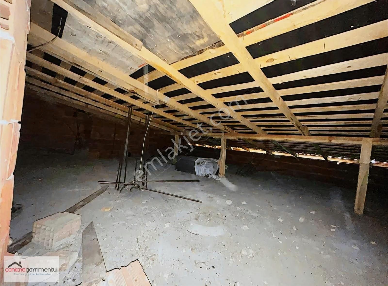 Yayla'da 172m2 Arsanın İçinde Kelepir 2+1 Müstakil Ev Ve Çatı!! - Görsel 9