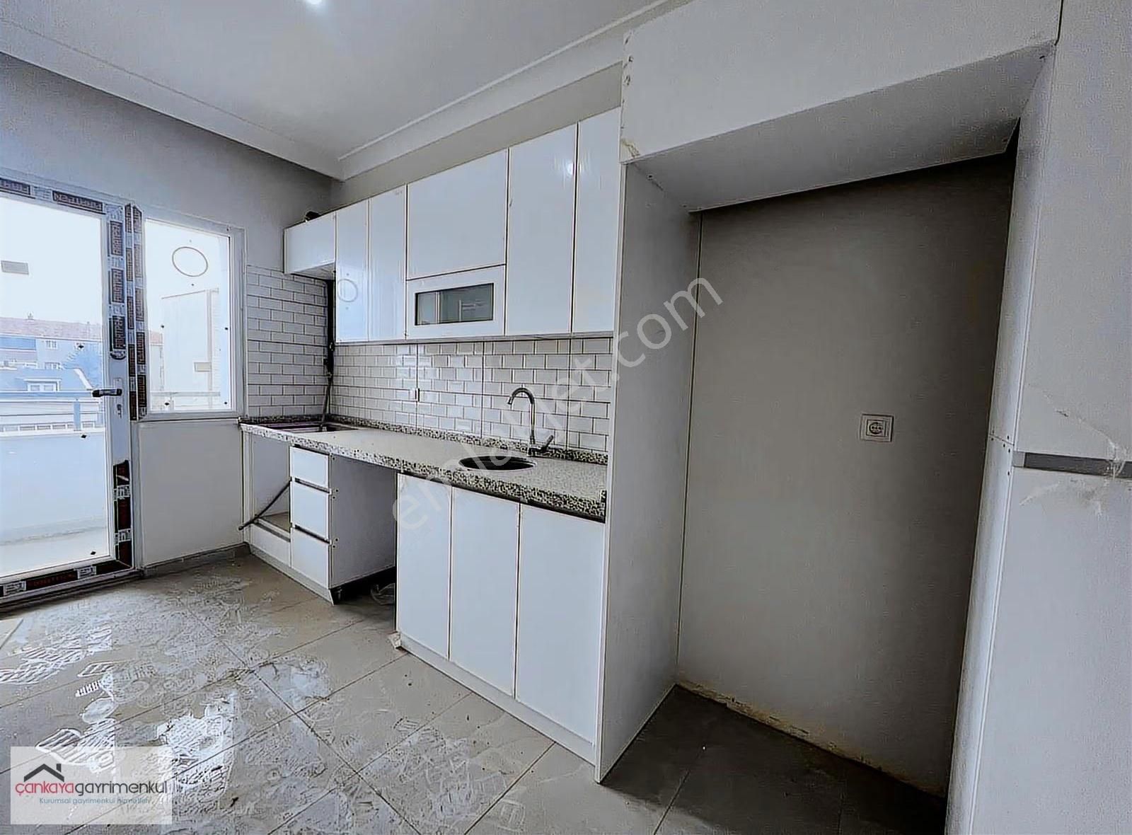 Tevfikbey'de Sitede 2+1 Sıfır Güzel Konumda Kombi Hediyeli Daire - Görsel 31