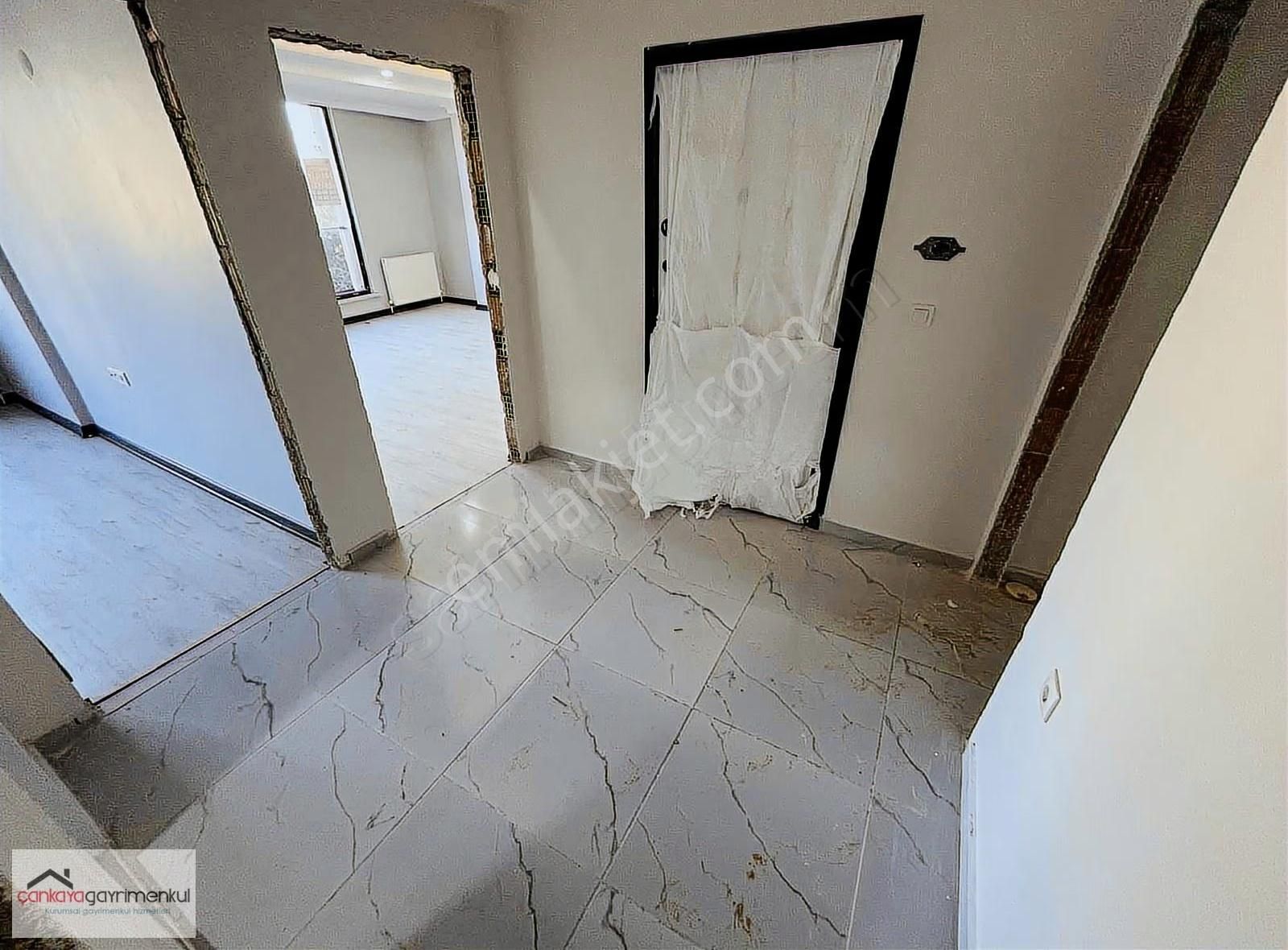 Cebeci'de Emsallerinden Büyük Sıfır Tek Daire Üzeri 2.kat Daire - Görsel 26