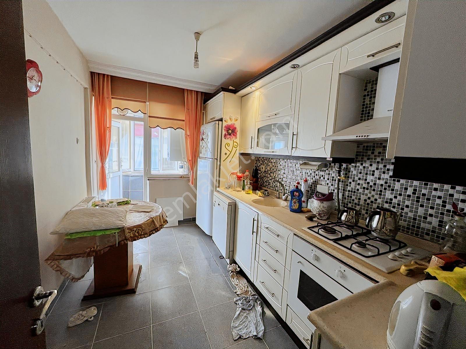 Bafra Büyükcami Mahallesi'nde Satılık Eşyalar Dahil 120 M2 Daire - Görsel 13