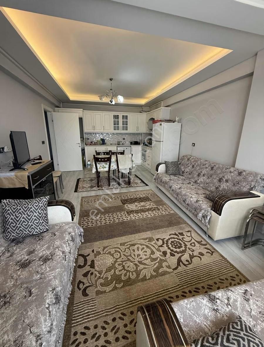 Yorulmaz Gayrimenkulde 2+1 Açık Mutfak