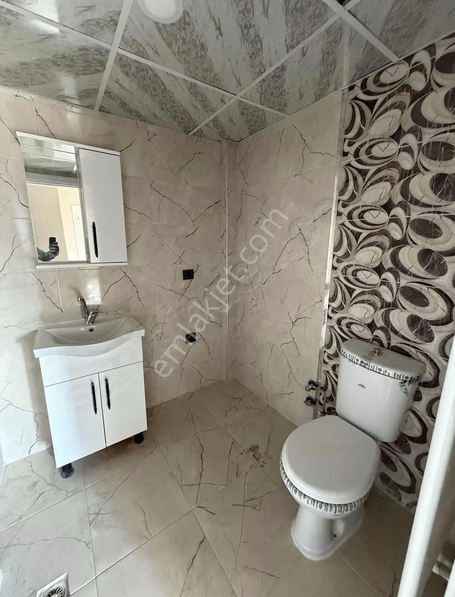 Yorulmaz Gayrimenkulde 1+1 Efendide - Görsel 9