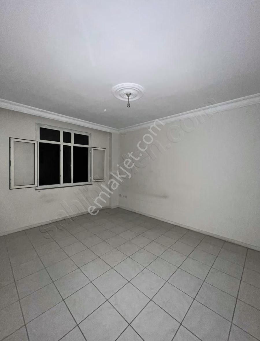 Yeşilyurt Salı Pazarı Civarı Müstakil 2+1 - Görsel 11