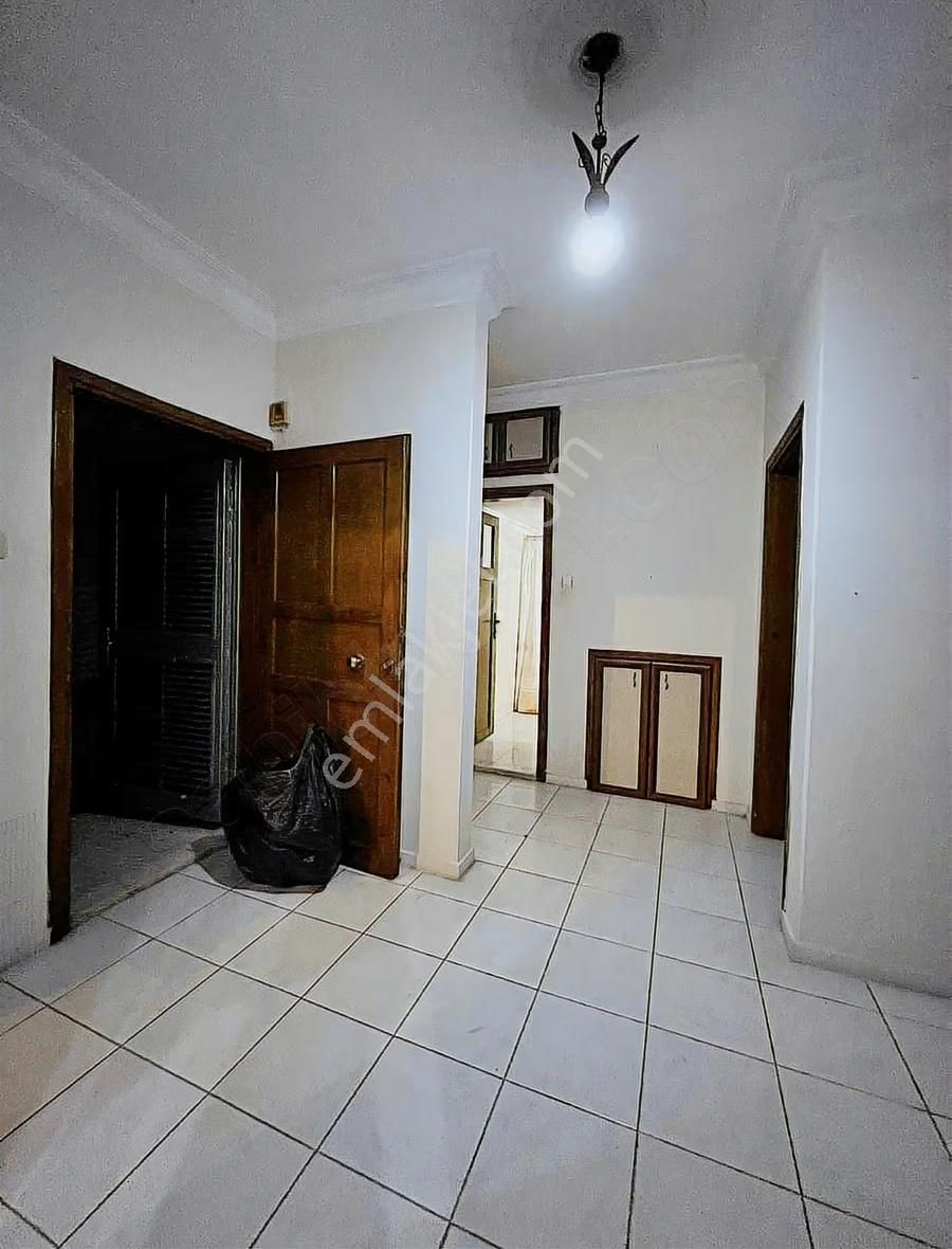 Yeşilyurt Salı Pazarı Civarı Müstakil 2+1 - Görsel 2