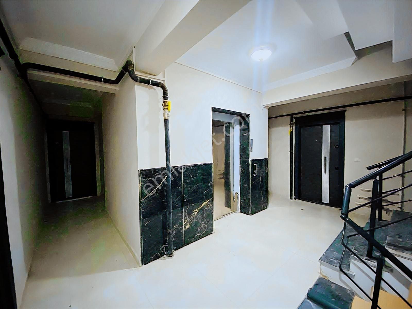 Dairemiz 3.kattadır Merkeze Denize Yürüme Mesafesinde 1+1 Daire - Görsel 16