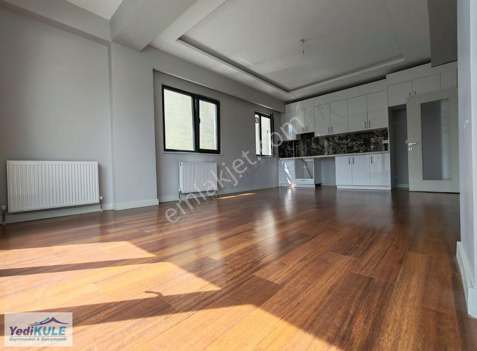 Metroya Çok Yakın, Özel Yapım 2+1 Geniş Ebeveyn Banyolu Enfes... - Görsel 3