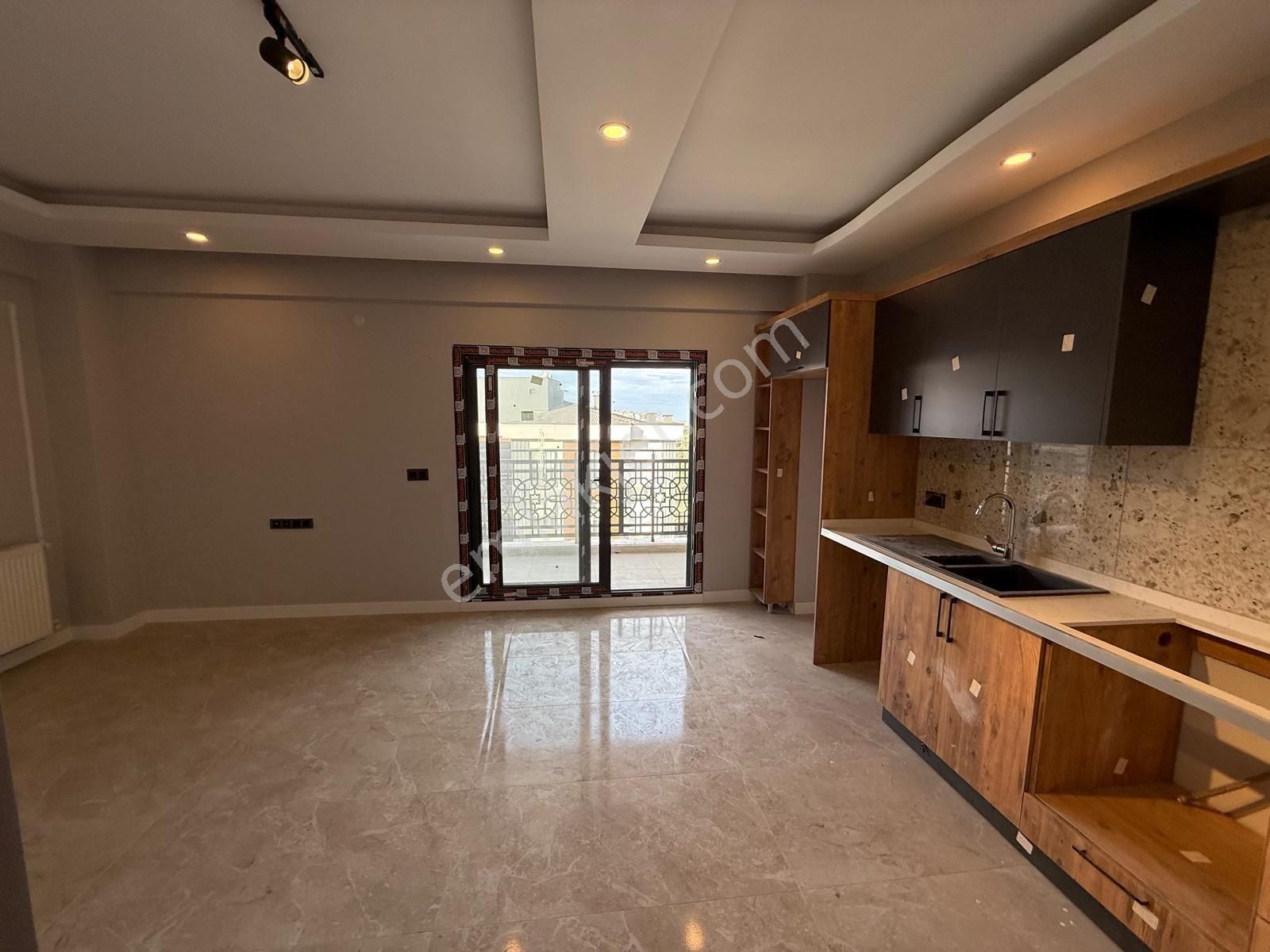 Sıfır Ara Kat Daire Havuzlu Site - Görsel 13