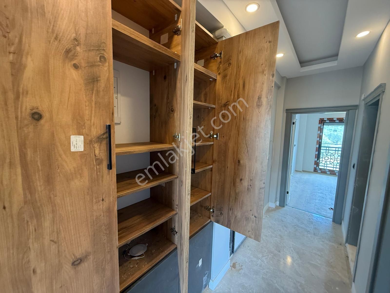 Sıfır Ara Kat Daire Havuzlu Site - Görsel 17