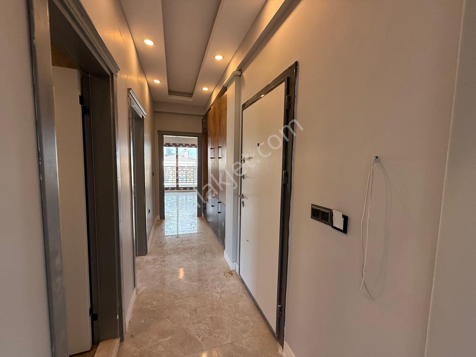 Sıfır Ara Kat Daire Havuzlu Site - Görsel 26