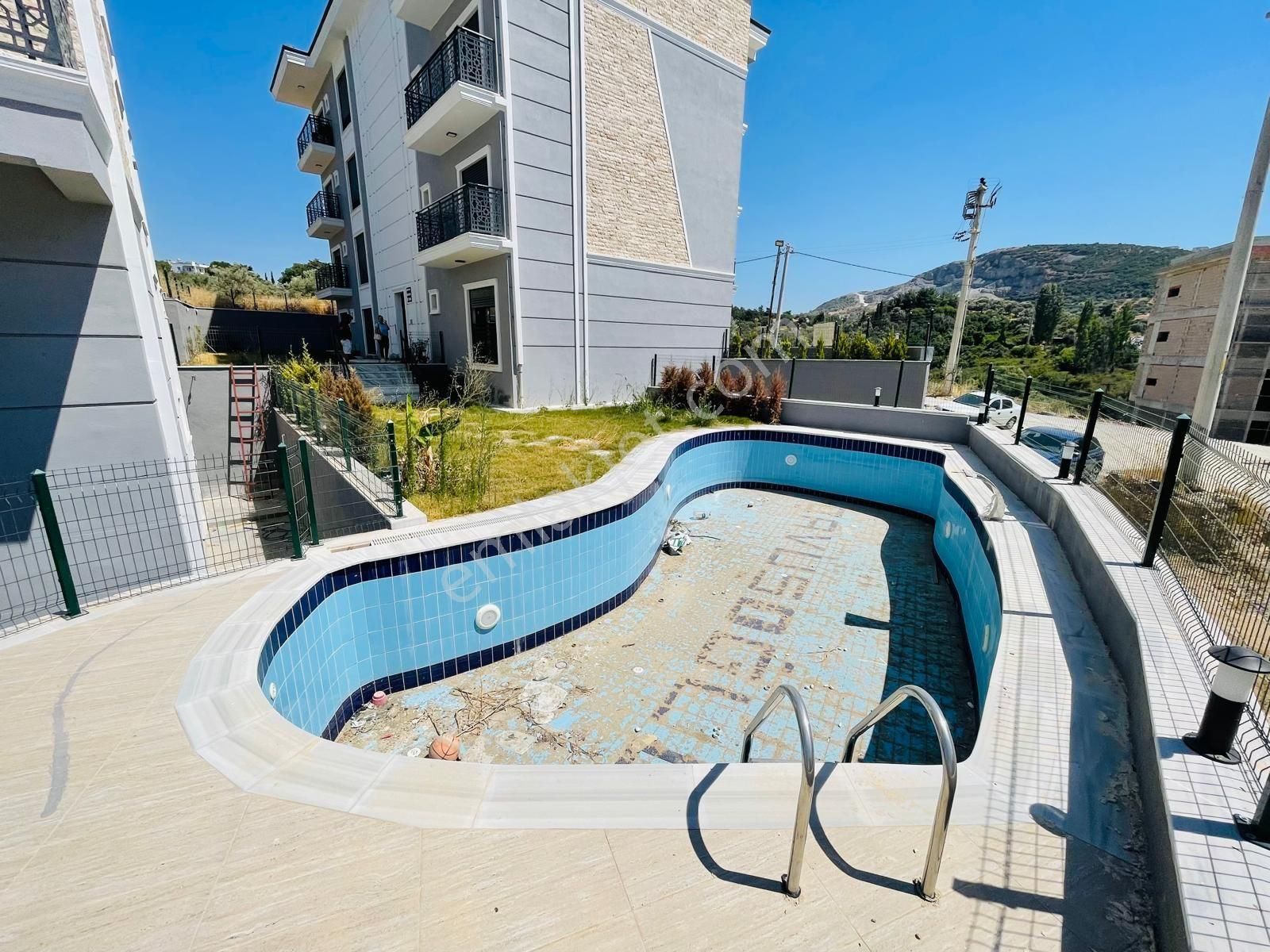 Sıfır Ara Kat Daire Havuzlu Site - Görsel 29