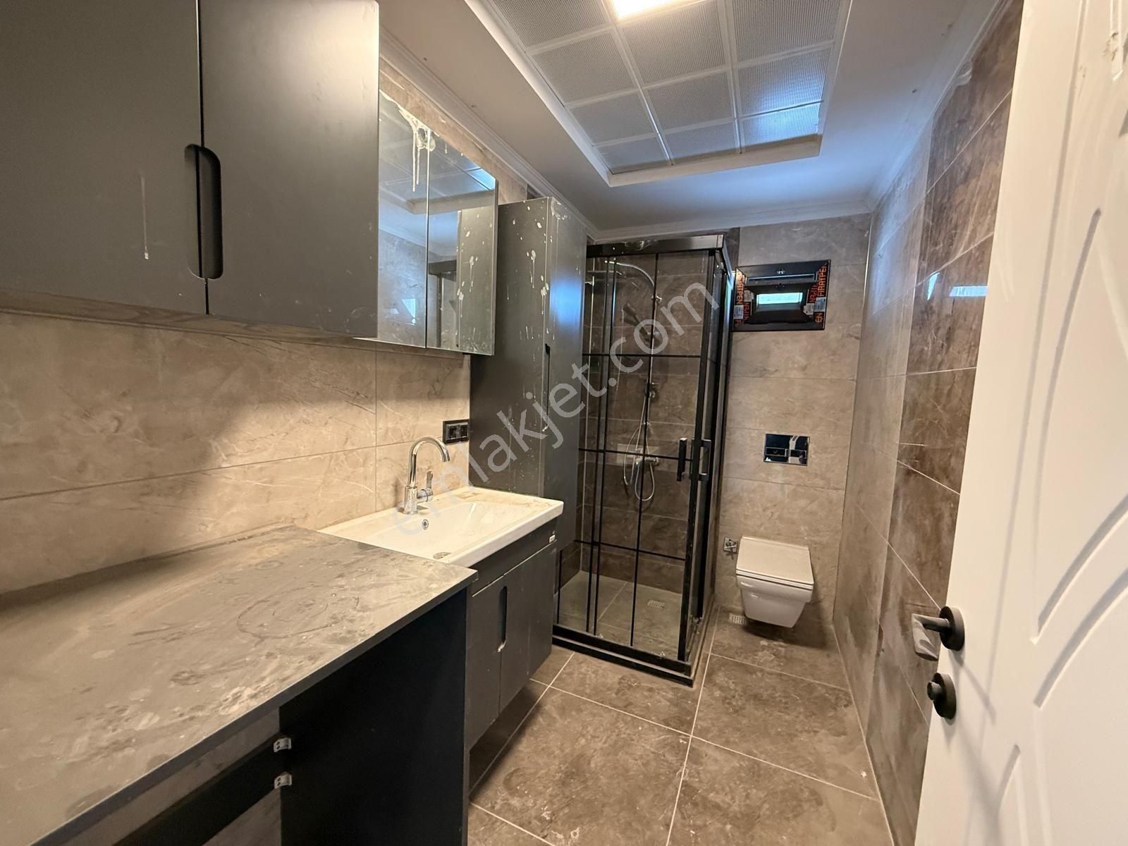 Sıfır Ara Kat Daire Havuzlu Site - Görsel 23