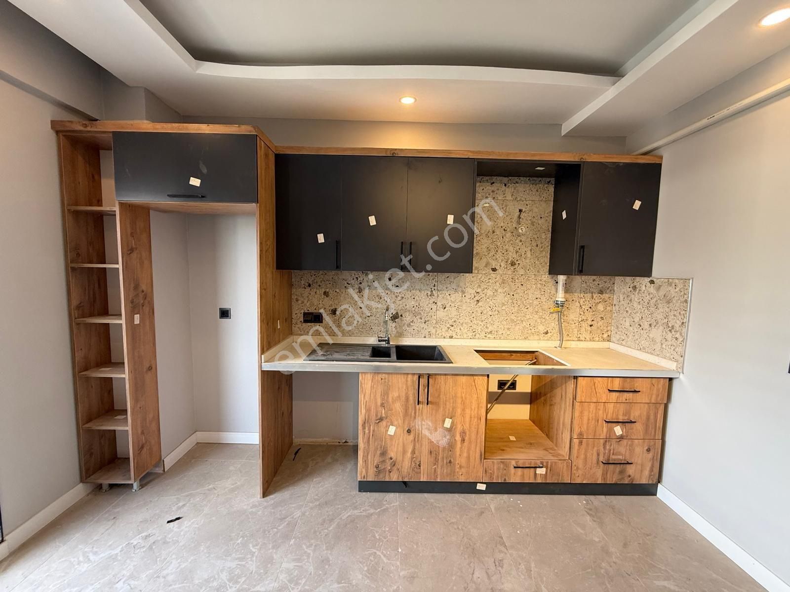 Sıfır Ara Kat Daire Havuzlu Site - Görsel 4