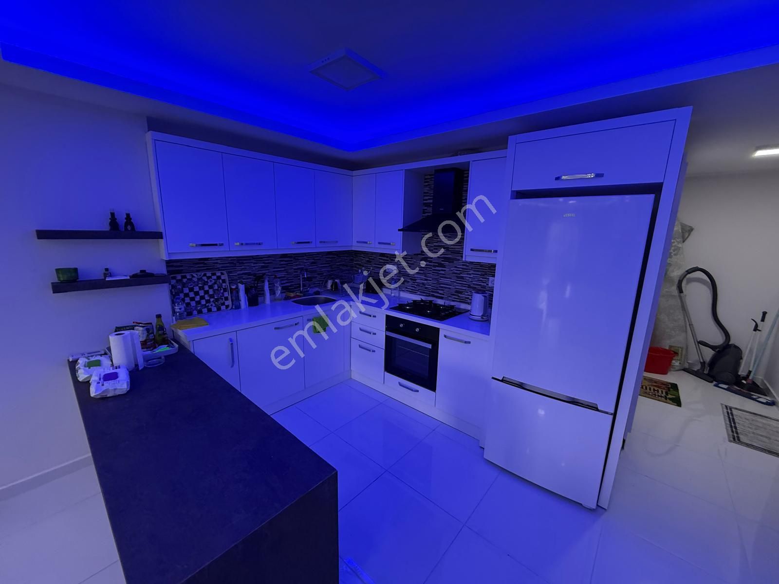 Kuşadası Havuzlu Site Eşyalı Arakat Satılık 3+1 Lux Daire - Görsel 19
