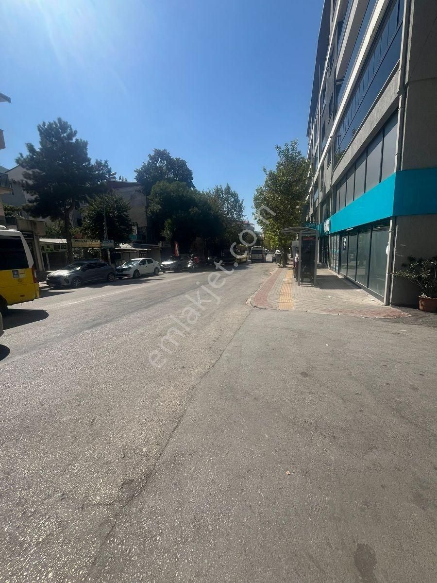 Selçukbey Caddesinde Konat Apartmanı Altı 100 M2 Kiralık Dükkan, - Görsel 3