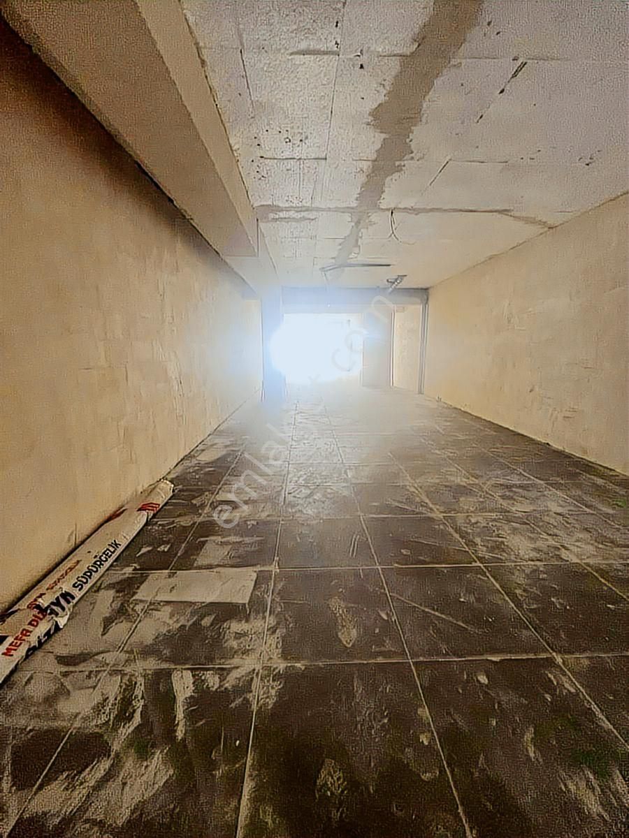 Selçukbey Caddesinde Konat Apartmanı Altı 100 M2 Kiralık Dükkan, - Görsel 6