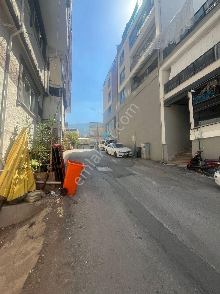 Selçukbey Caddesinde Konat Apartmanı Altı 100 M2 Kiralık Dükkan, - Görsel 4