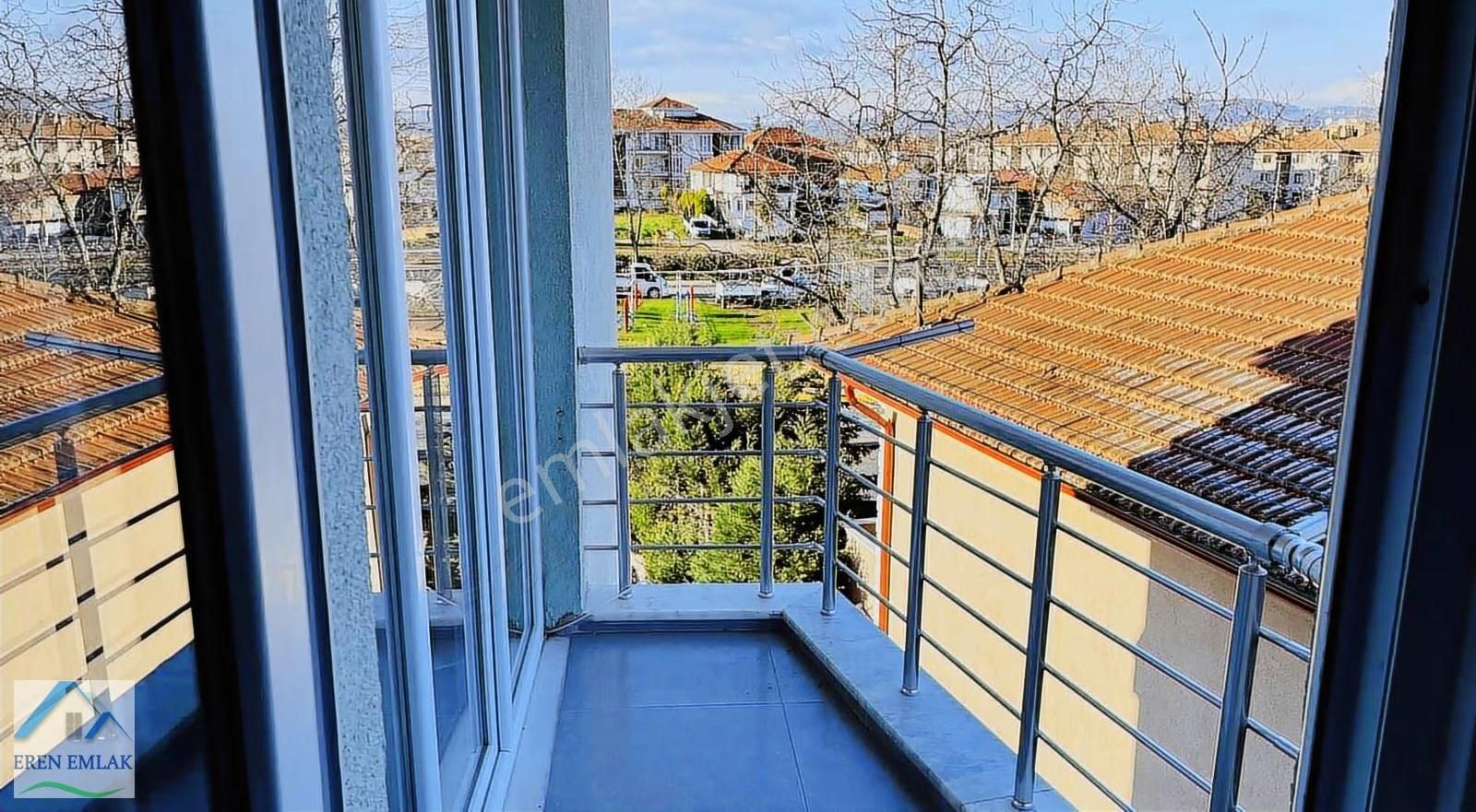 Sapanca Gazipaşa'da Geniş 2+1 Temiz Bakımlı Kiralık Daire - Görsel 3