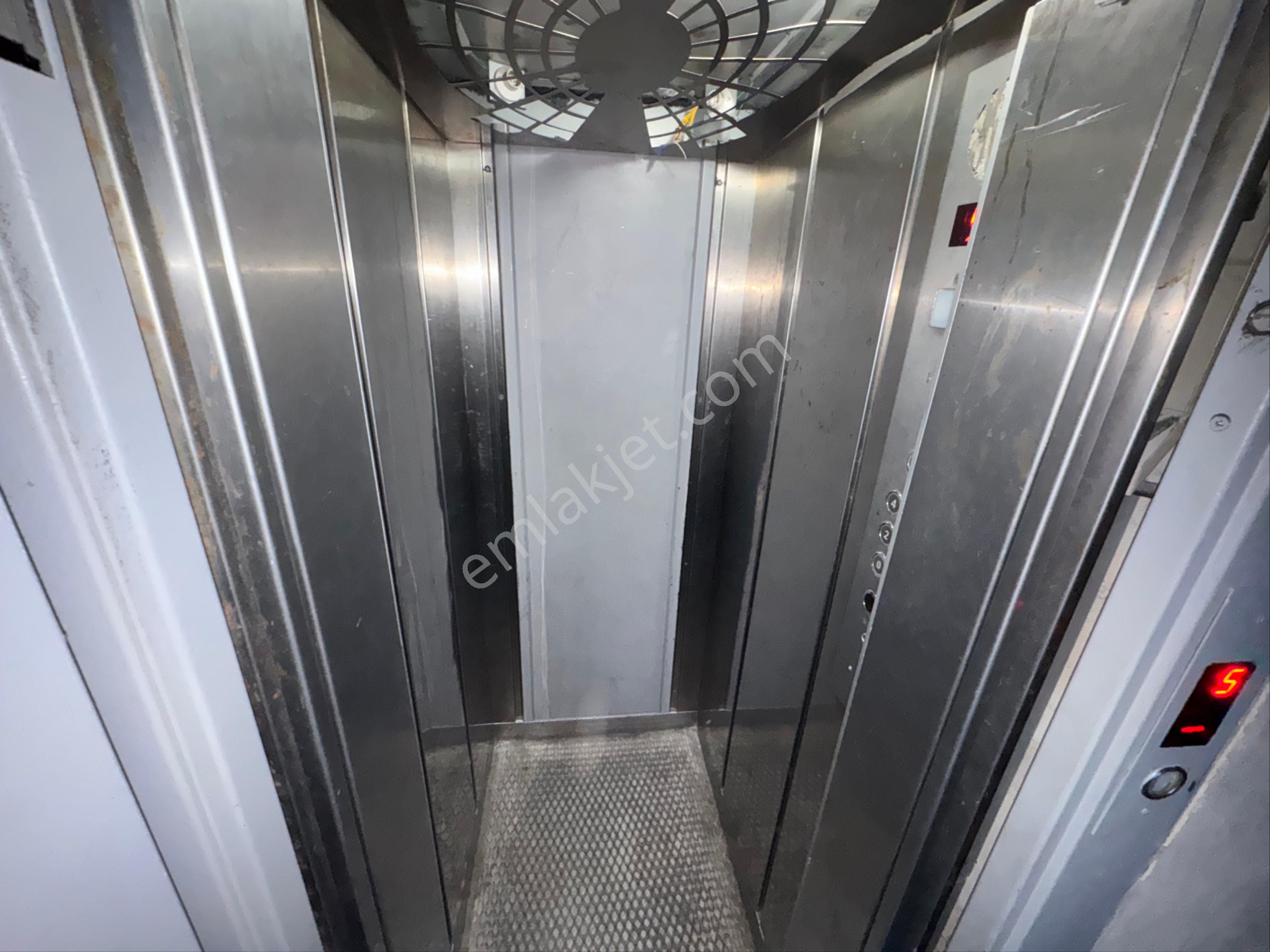 Zafer Yapıdan İş Merkezinde Kiralık Çatıkatı 130m2 5.kat 7/24 Çalışma Sanayi Elktrikli Ofis Vs Uygun - Görsel 26