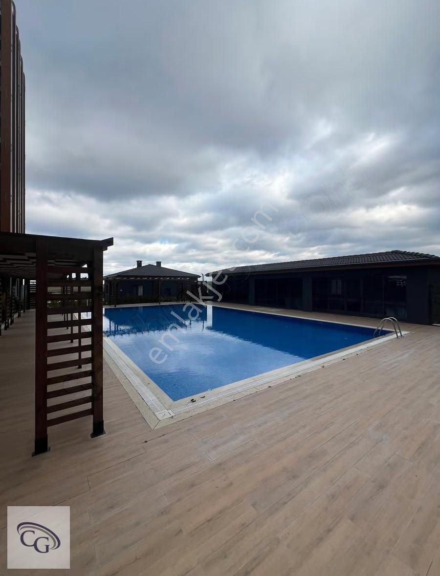 Hürriyet Mahallesinde Lusso Rezidansta 1+1 Kiralık Daire - Görsel 8