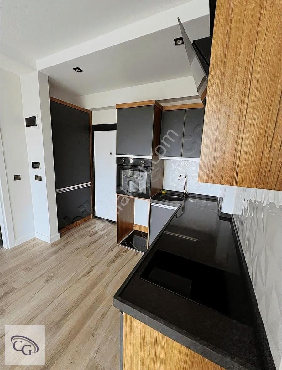 Hürriyet Mahallesinde Lusso Rezidansta 1+1 Kiralık Daire - Görsel 12