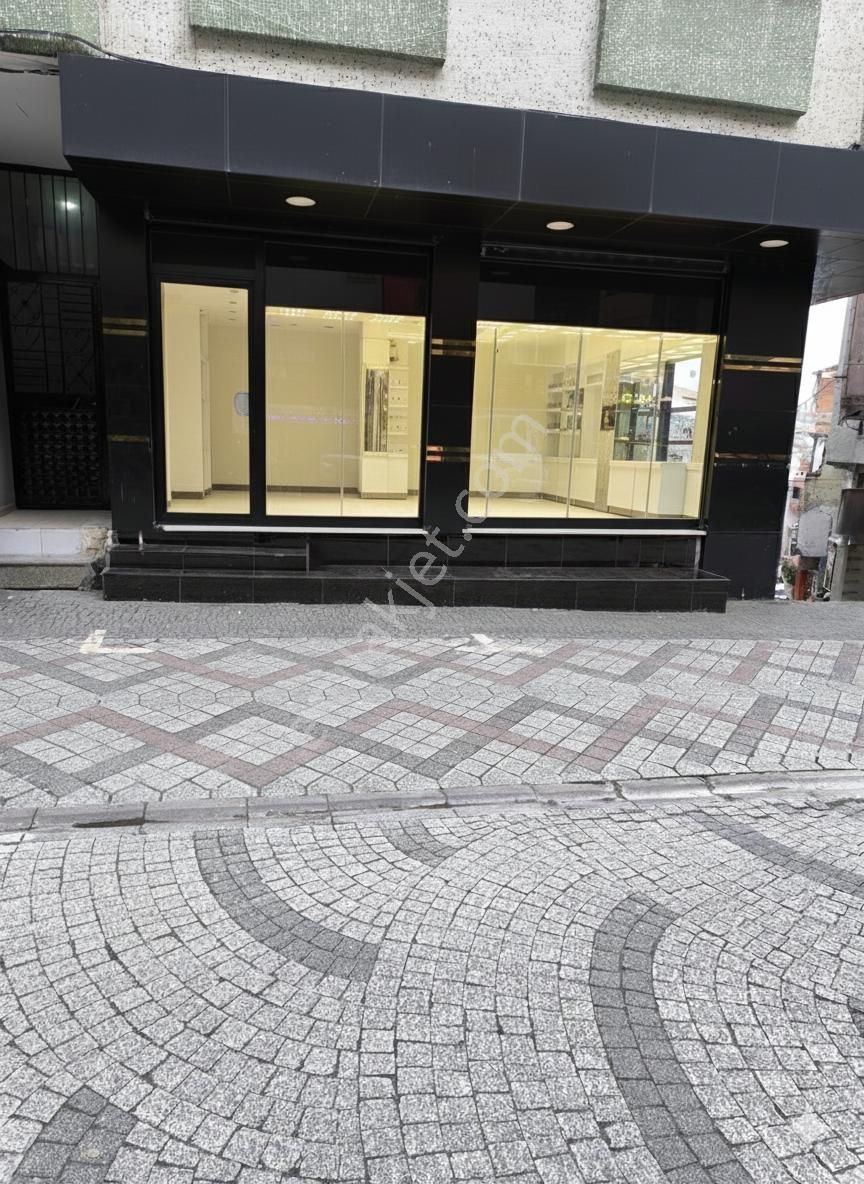 Fatih Mahallesi Pazar Caddesi Yürüyüş Yolunda Köşe Dükkan - Görsel 6