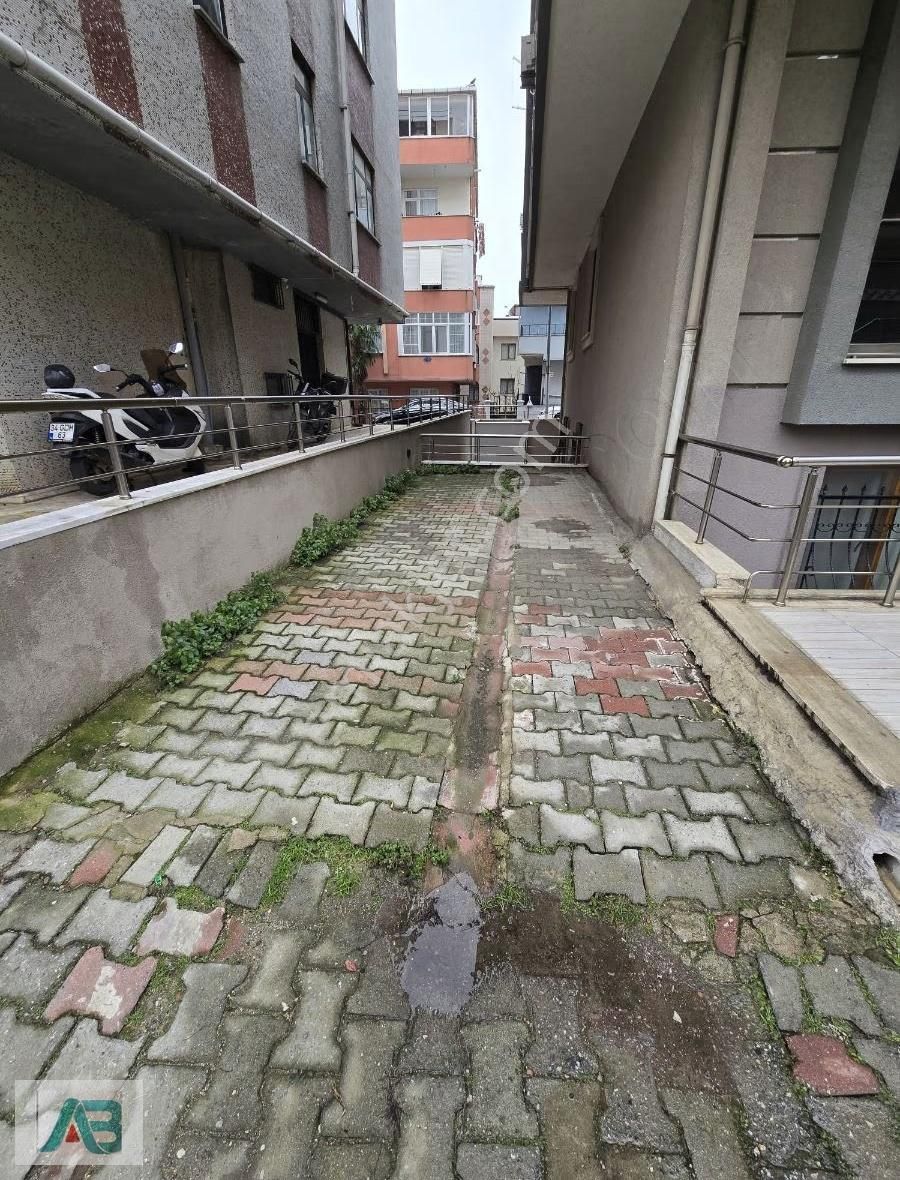 Üsküdar Kısıklı Çamlıcada Metroya Yakın 2+1 Daire - Görsel 2