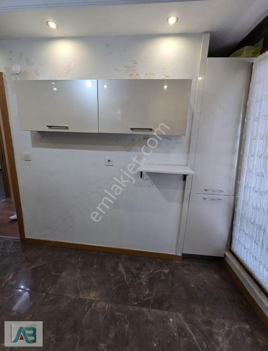 Üsküdar Kısıklı Çamlıcada Metroya Yakın 2+1 Daire - Görsel 9