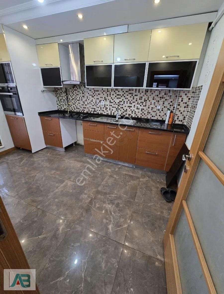 Üsküdar Kısıklı Çamlıcada Metroya Yakın 2+1 Daire - Görsel 13