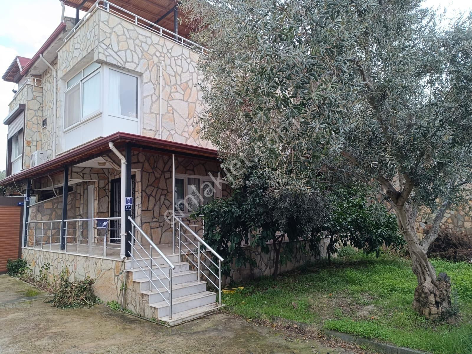 Davutlar Soğucak Mahallesi Bahçeli 3+1 Yazlık