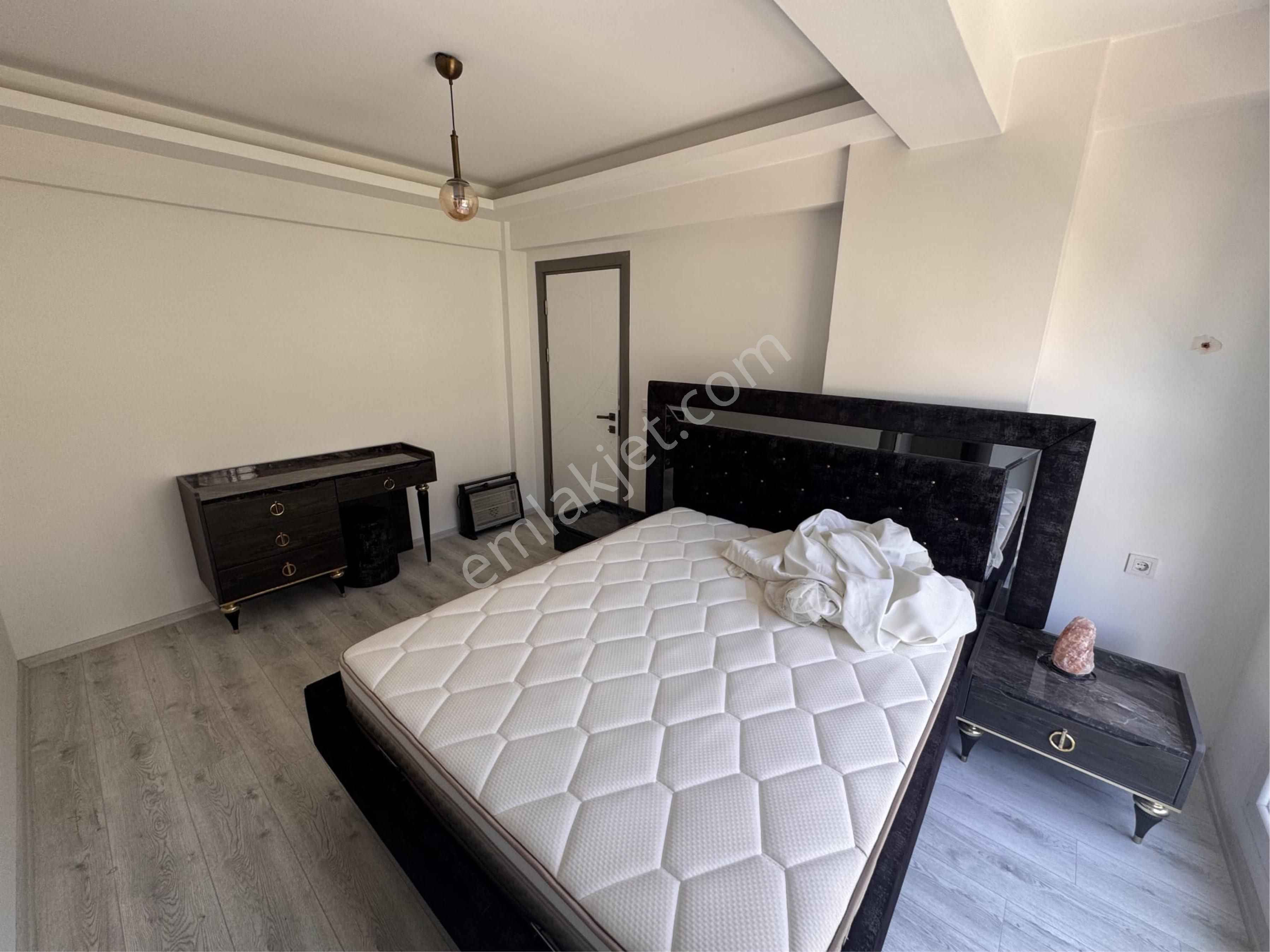 Kuşafası Kirazlı Yolu Üstü 2+1 Arakat Daire - Görsel 18