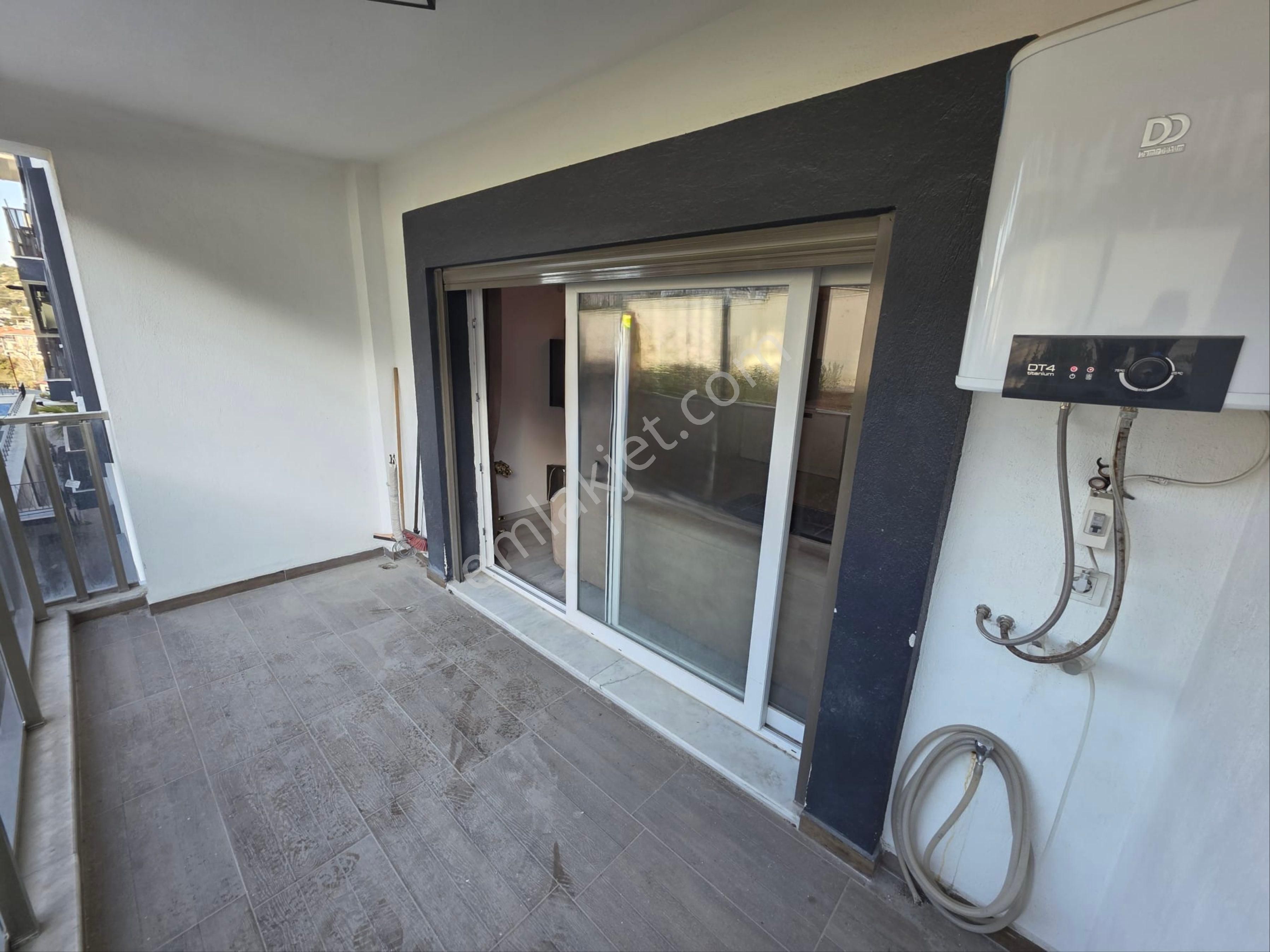 Kuşafası Kirazlı Yolu Üstü 2+1 Arakat Daire - Görsel 25