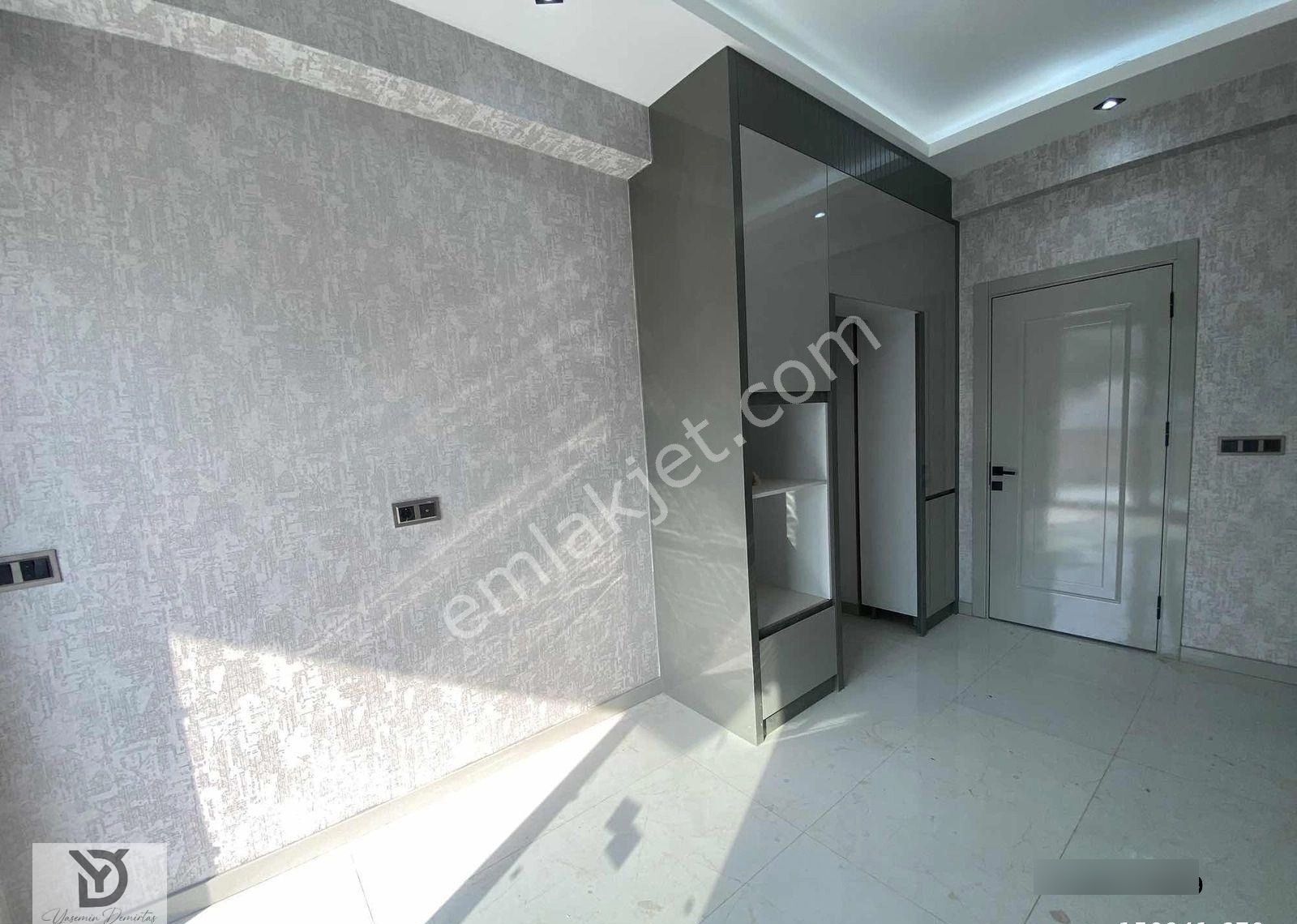 Naz Bayrak'ta Satılık Panjurlu Ultra Lüks 2+1 Daireler - Görsel 16