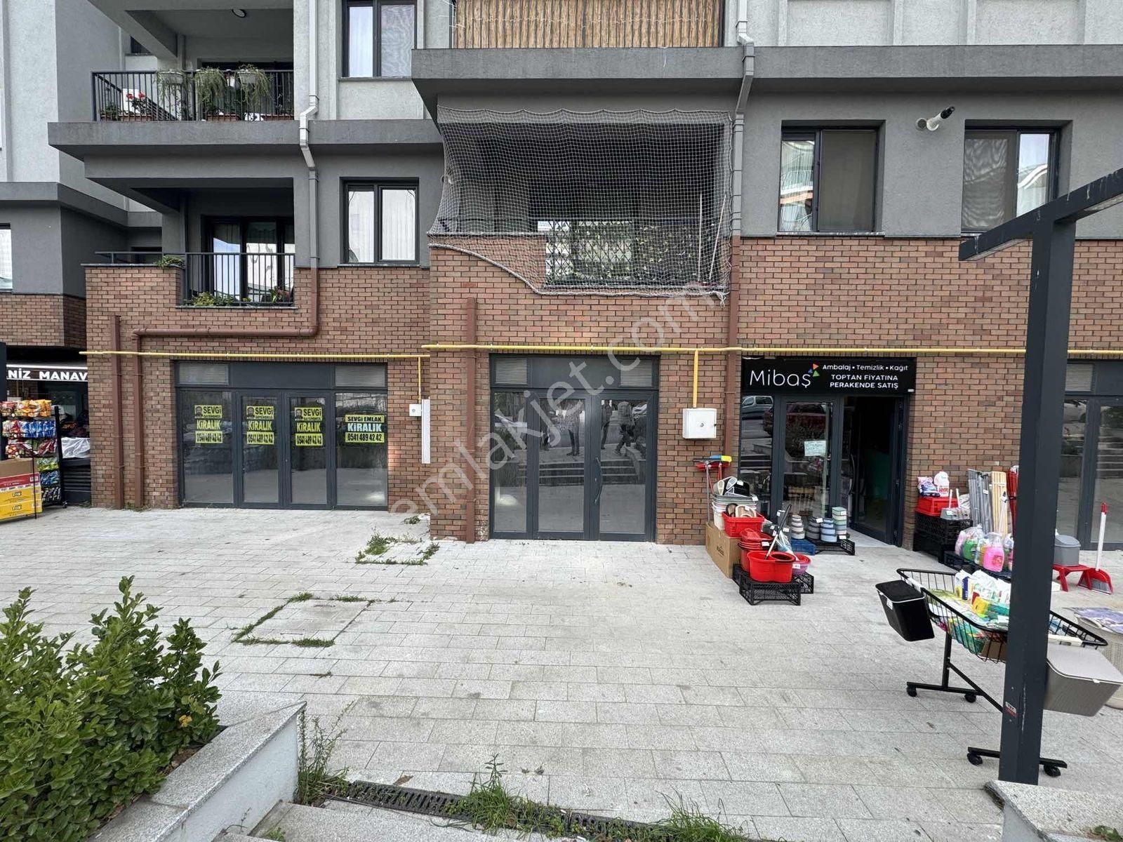 Merter Tozkoparan Emlak Konutlarında Kiralık 27m2 Dükkan - Görsel 6