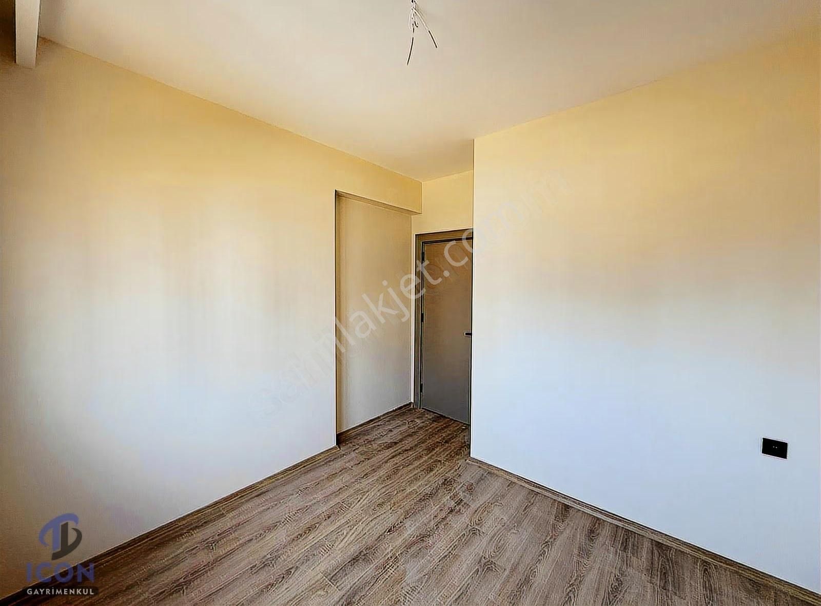 Icon'dan 75.yıl Mah'de Merkezi Konum Havuzlu Şık 2+1 - Görsel 26