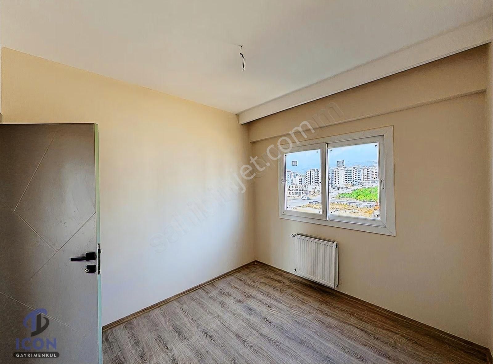 Icon'dan 75.yıl Mah'de Merkezi Konum Havuzlu Şık 2+1 - Görsel 23